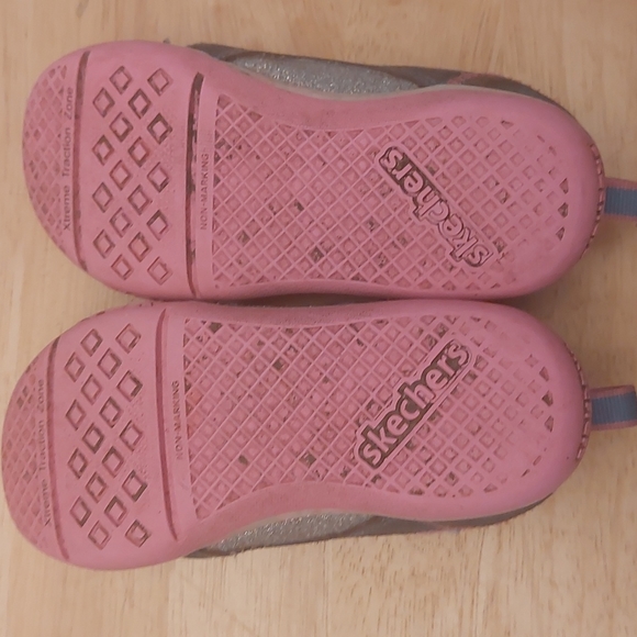 2/$15 Skechers Go Play Size 10 - Picture 5 of 6